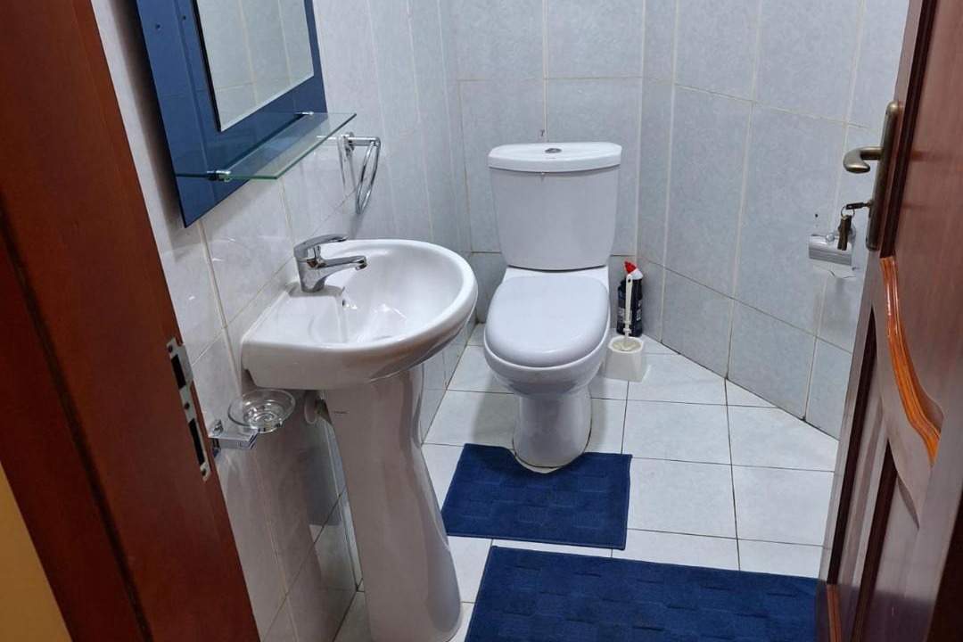 Photo of Bathroom in North Ridge