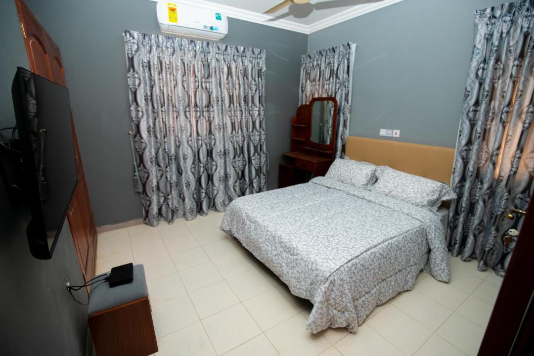 Photo of Bedroom in Sekondi-Takoradi