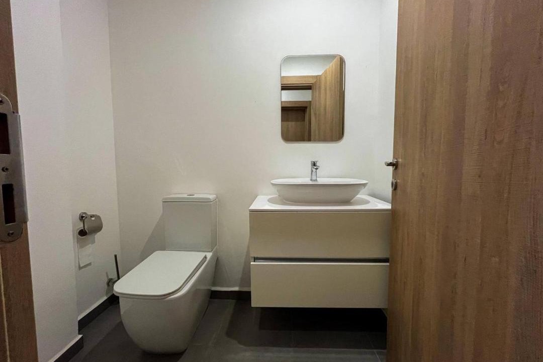 Photo of Bathroom in Roman Ridge