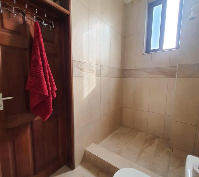 Photo of Bathroom in Oyibi