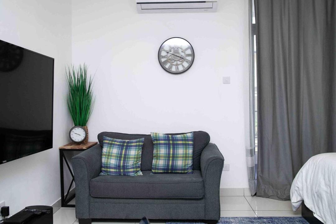 Photo of Livingroom in Cantonments