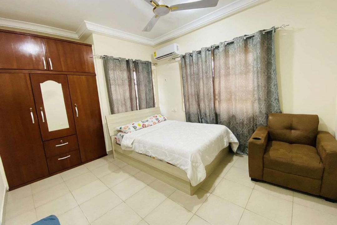 Photo of Bedroom in Mile 11