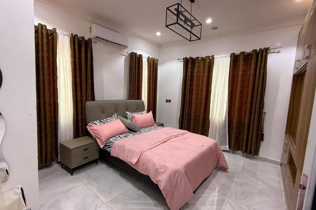 Photo of Bedroom in Tema