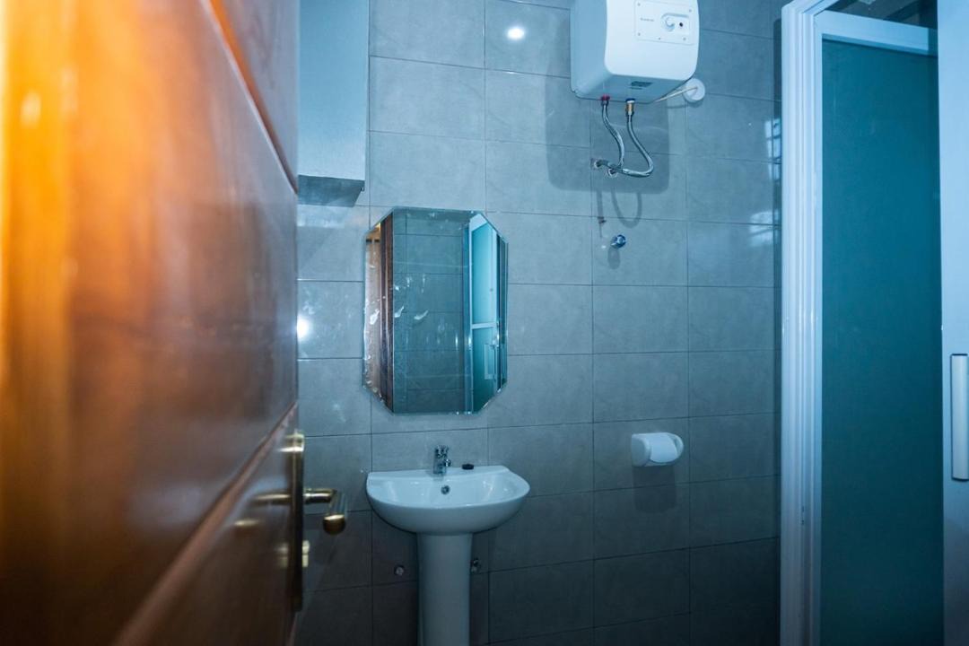 Photo of Bathroom in Sekondi-Takoradi