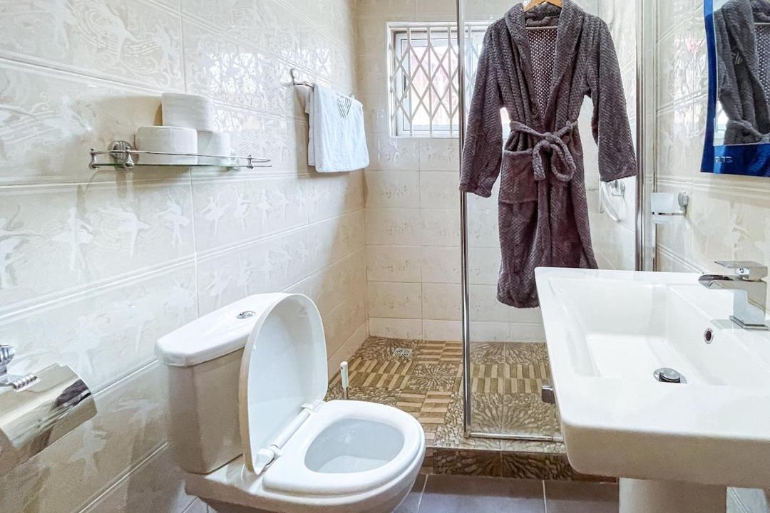 Photo of Bathroom in Adenta