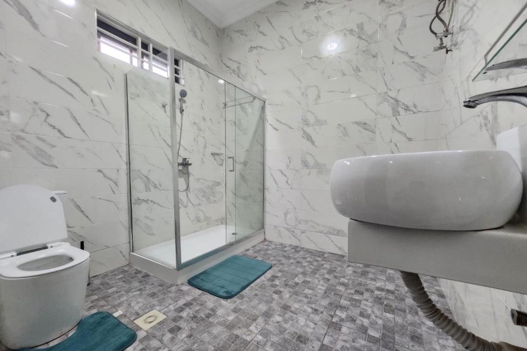 Photo of Bathroom in Adentan
