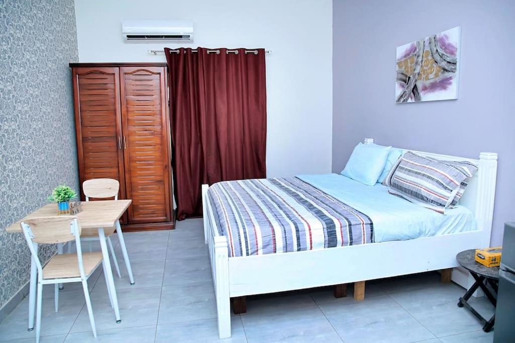 Photo of Bedroom in Osu