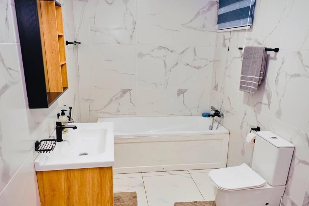 Photo of Bathroom in Madina