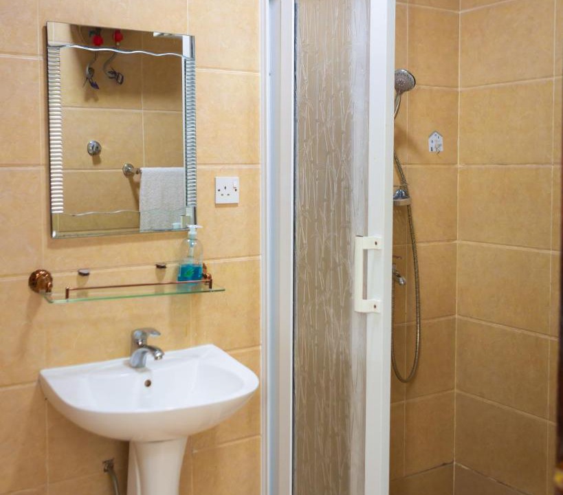 Photo of Bathroom in Teshie