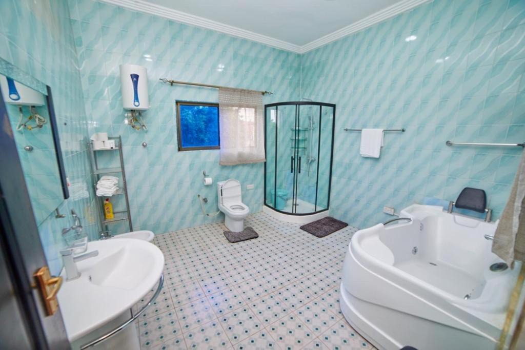 Photo of Bathroom in Tema