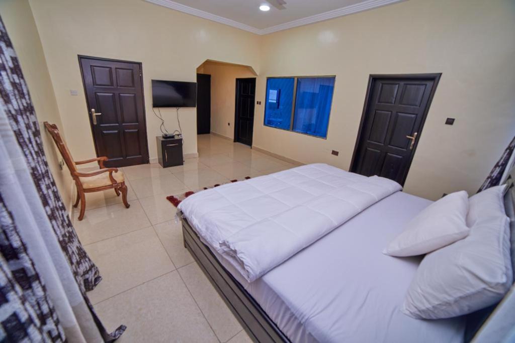 Photo of Bedroom in Tema