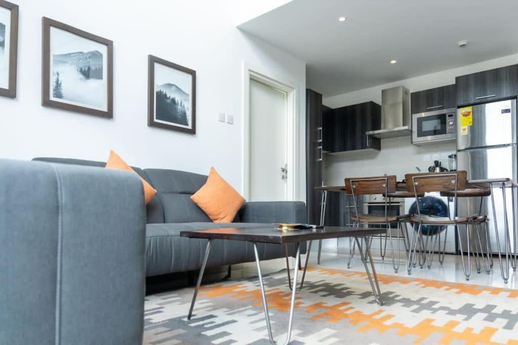 Photo of Livingroom in Cantonments