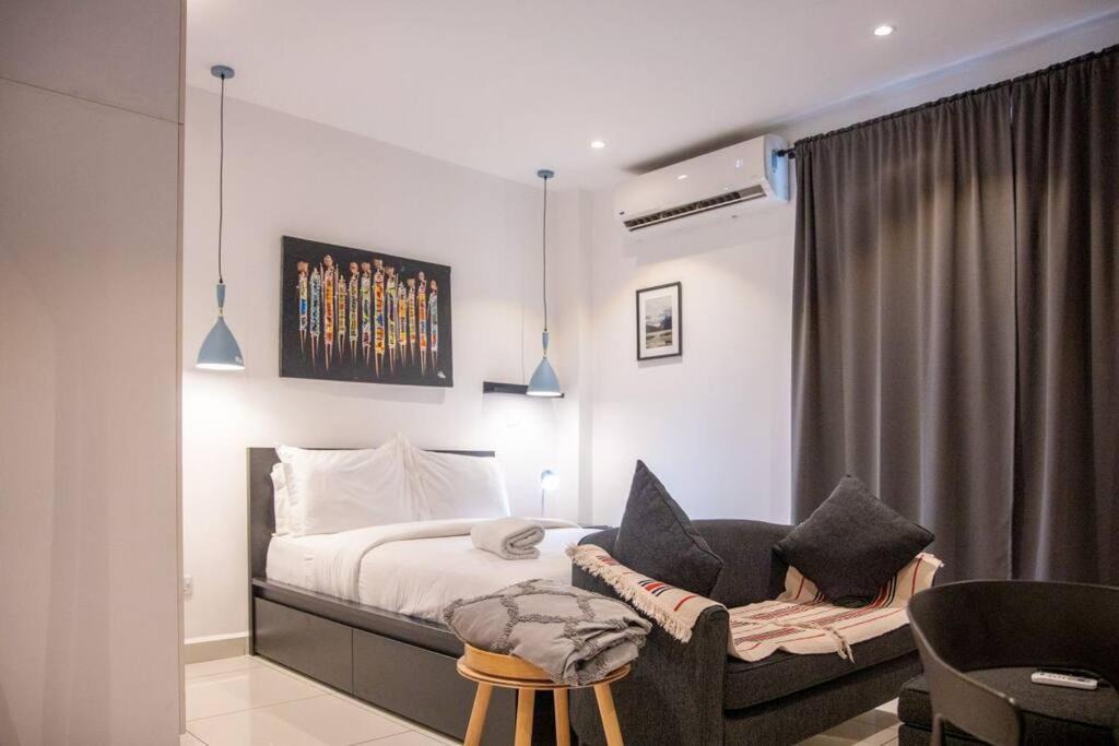 Photo of Livingroom in Cantonments