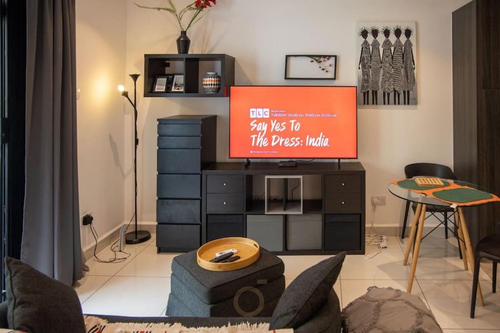Photo of Livingroom in Cantonments