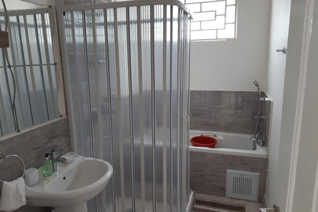 Photo of Bathroom in Santeo
