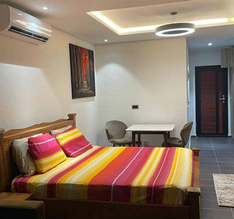 Photo of Livingroom in Cantonments