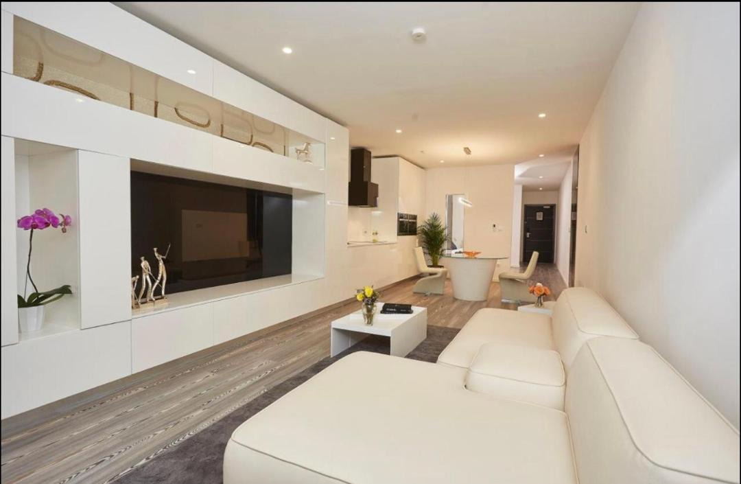 Photo of Livingroom in North Ridge