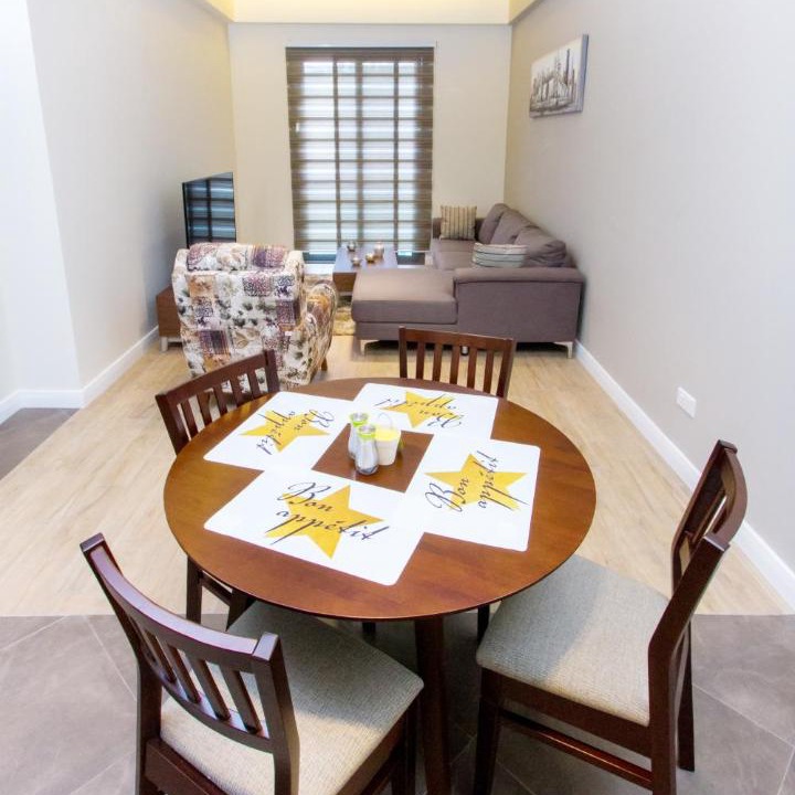 Photo of Livingroom in Cantonments