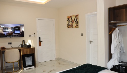Family Room, 1 Queen Bed with Sofa bed