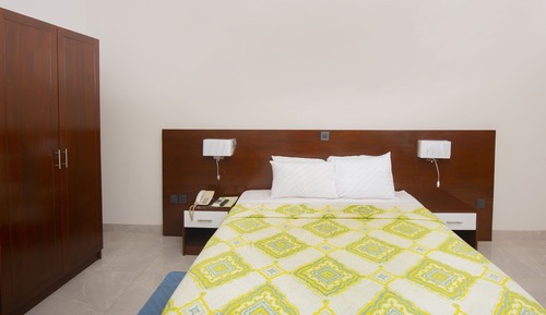 Standard Room, 1 Queen Bed