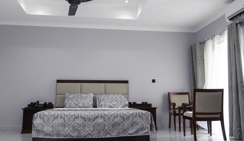 Deluxe Room, 1 King Bed