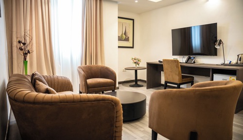 Ebony Suite