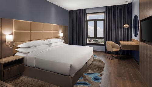Club Room, 1 King Bed