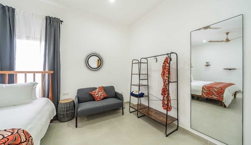 Apartment, Balcony
