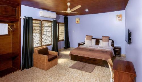 Deluxe King Room