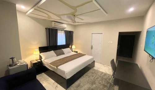 Deluxe Double Room with Balcony and Sea View