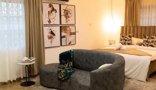 Queen Room