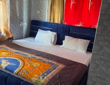Deluxe King Suite