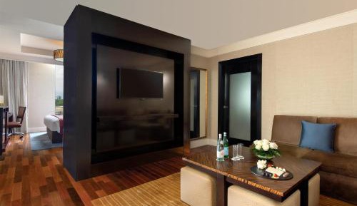 Junior Suite with City View