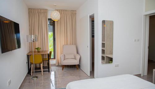 Single Room with Pool View