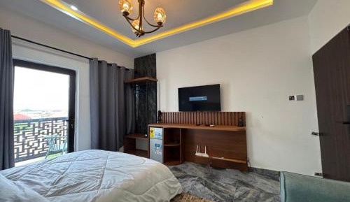 Studio with Balcony