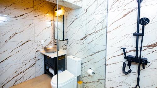 Deluxe King Suite