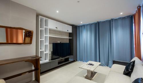 Two-Bedroom Apartment - Oceanfront 