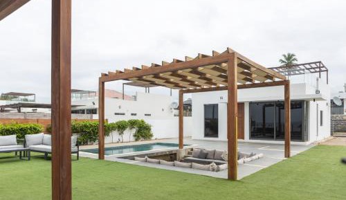 Three-Bedroom Apartment - Oceanfront