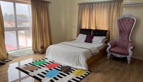 Deluxe King Room