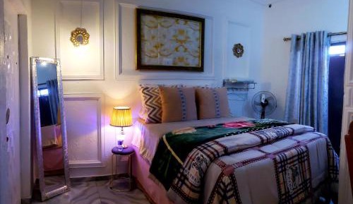Deluxe Double Room with Shower