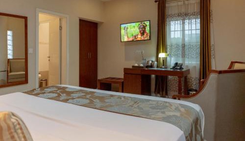 Deluxe King Room