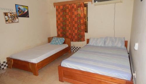 Deluxe Double Room (2 Adults + 1 Child)