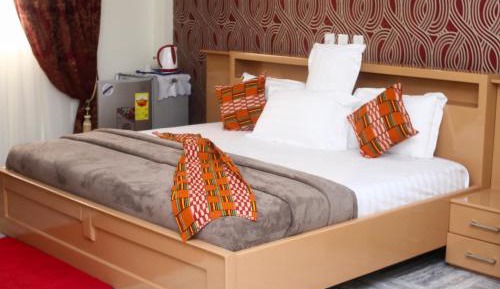 Deluxe King Room