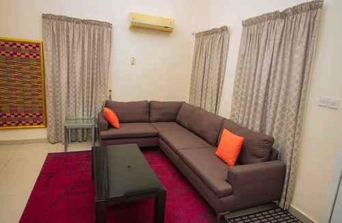 Peduasi Bed & Breakfast | Brown Hills Residences