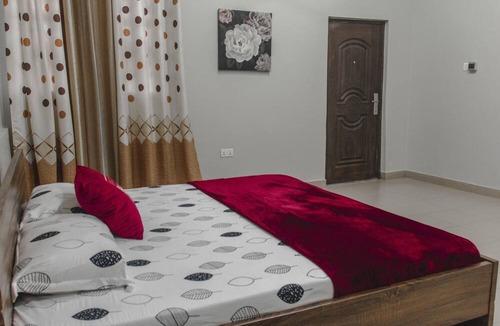 Accra Hotel | The Moments Guest House