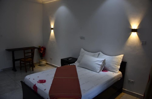 Akosombo Hotel | Raffin Royal Lodge