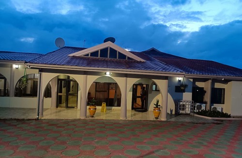 Kumasi Bed & Breakfast | PRESTIGE GUESTHOUSE Ksi