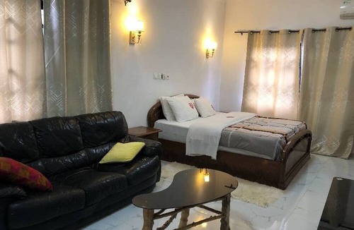 Akosombo Hotel | Odo So Royal Hotel