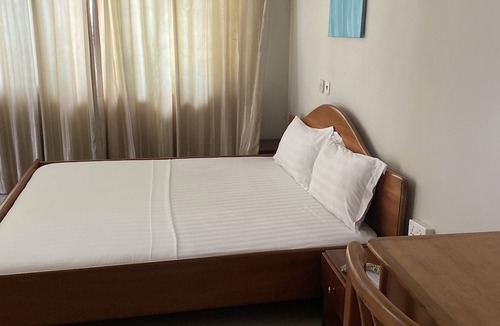 Nungua Hotel | Escondido Hotel