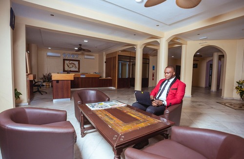 Accra Hotel | OCEANIC RESORT - ACCRA
